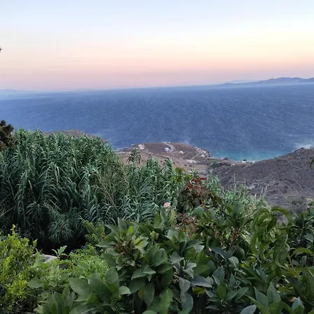 Seaview Agios Petros D'antonio & Mairi Holiday home *